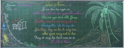 Phong trào rèn viết chữ đẹp của giáo viên và học sinh trường Tiểu học Đô Thị Việt Hưng